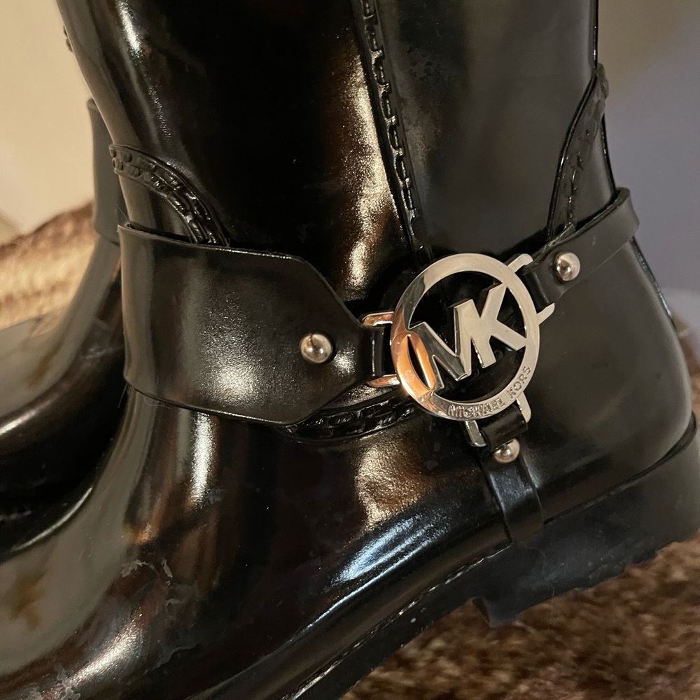 💥SOLD💥Michael Kors Rain Boot - Picture 4 of 8